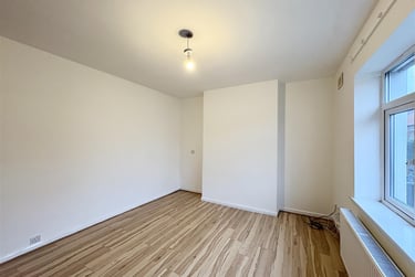 3 bed house, Aston Avenue, Lenton Abbey, Nottingham, NG92SS - Image 2